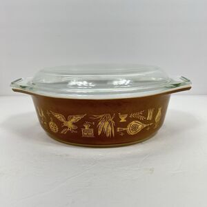Vintage Pyrex 043 Early American Casserole & Lid  1.5 Quart Oval Brown Gold USA